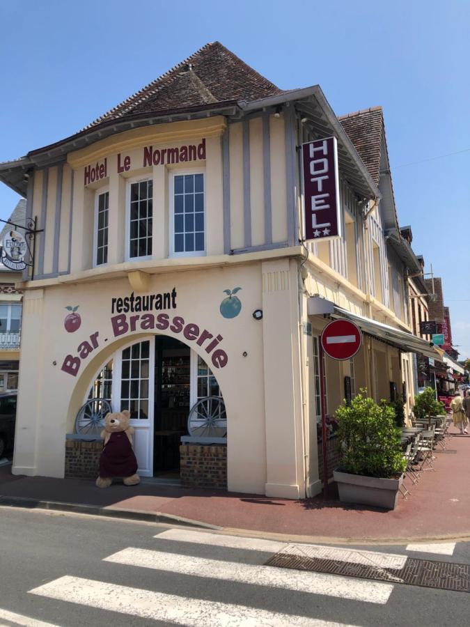 Hotel Le Normand Houlgate Buitenkant foto